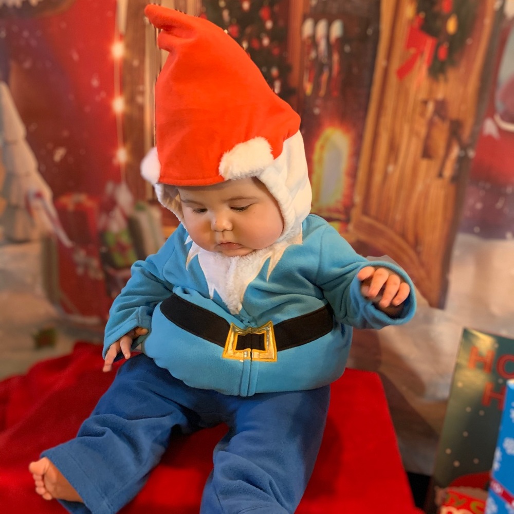 Baby holiday gnome/dwarf outfit